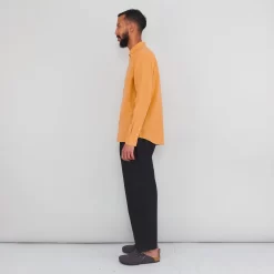 Relaxed Fit Shirt - Ochre Linen Grid -Folk Shop PRODUCT SLOT 4 895962 6C9EBFC92CBC166DC5549507C9F777E6FB27BB4AEEC7C8F13A98333703A8E4292CB3DA20DFDD7D11082A43403D4EFCE3607A14E27A2E53396F2093A97EA3D545