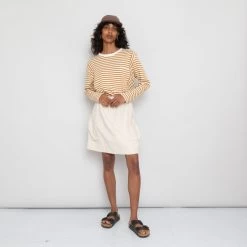 LS Panel Tee Women's - Ochre Ecru -Folk Shop PRODUCT SLOT 4 921692 6C9EBFC92CBC166DC5549507C9F777E6FB27BB4AEEC7C8F13A98333703A8E4292CB3DA20DFDD7D11082A43403D4EFCE3607A14E27A2E53396F2093A97EA3D545