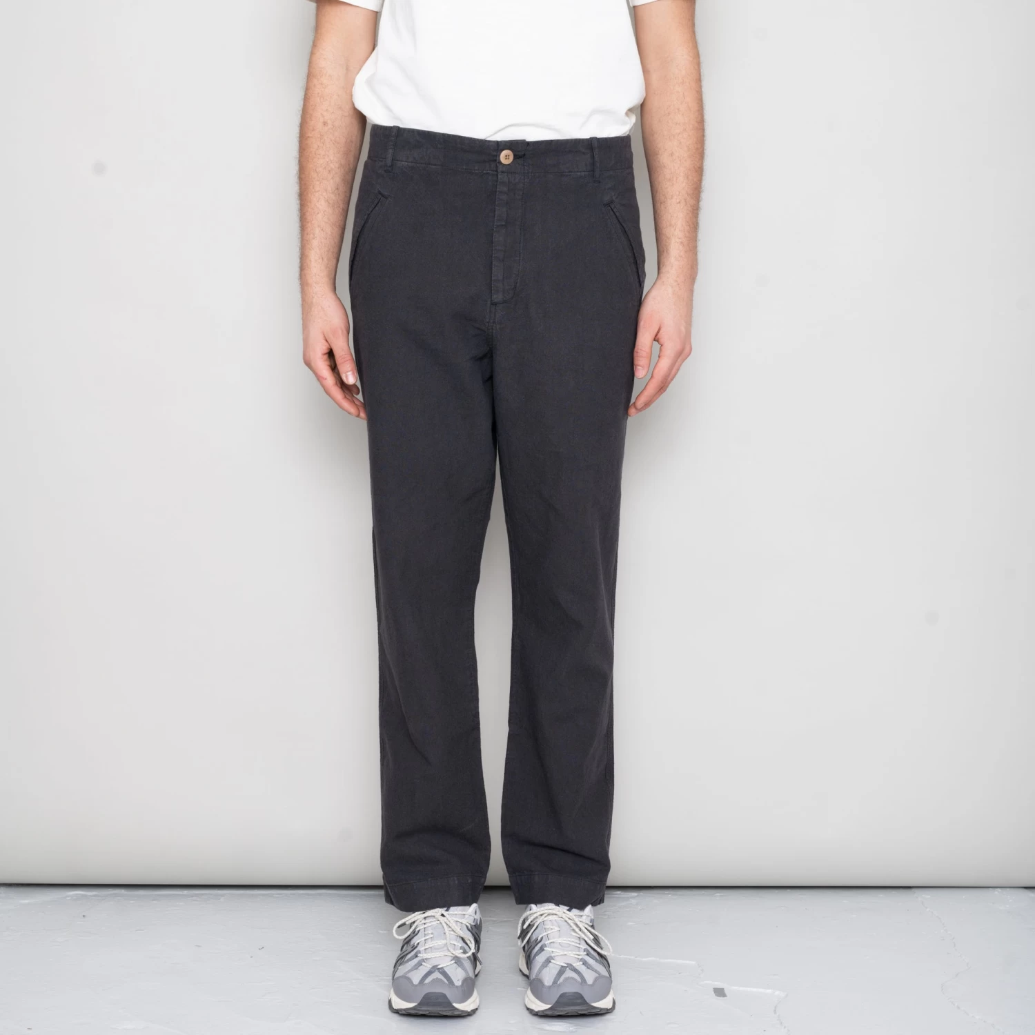 Lean Assembly Pant - Soft Black Linen 4 Lean Assembly Pant - Soft Black Linen - Image 4